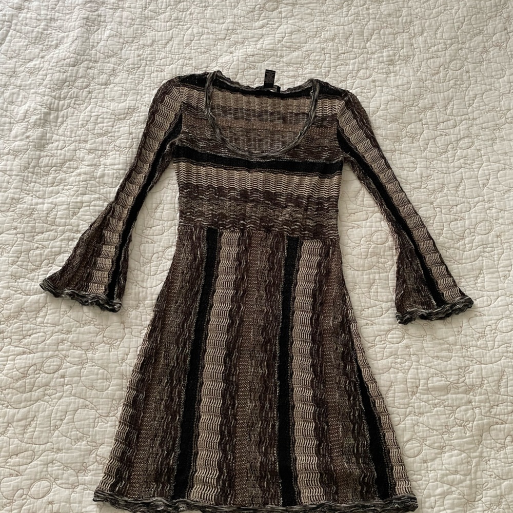 Long sleeve knit top